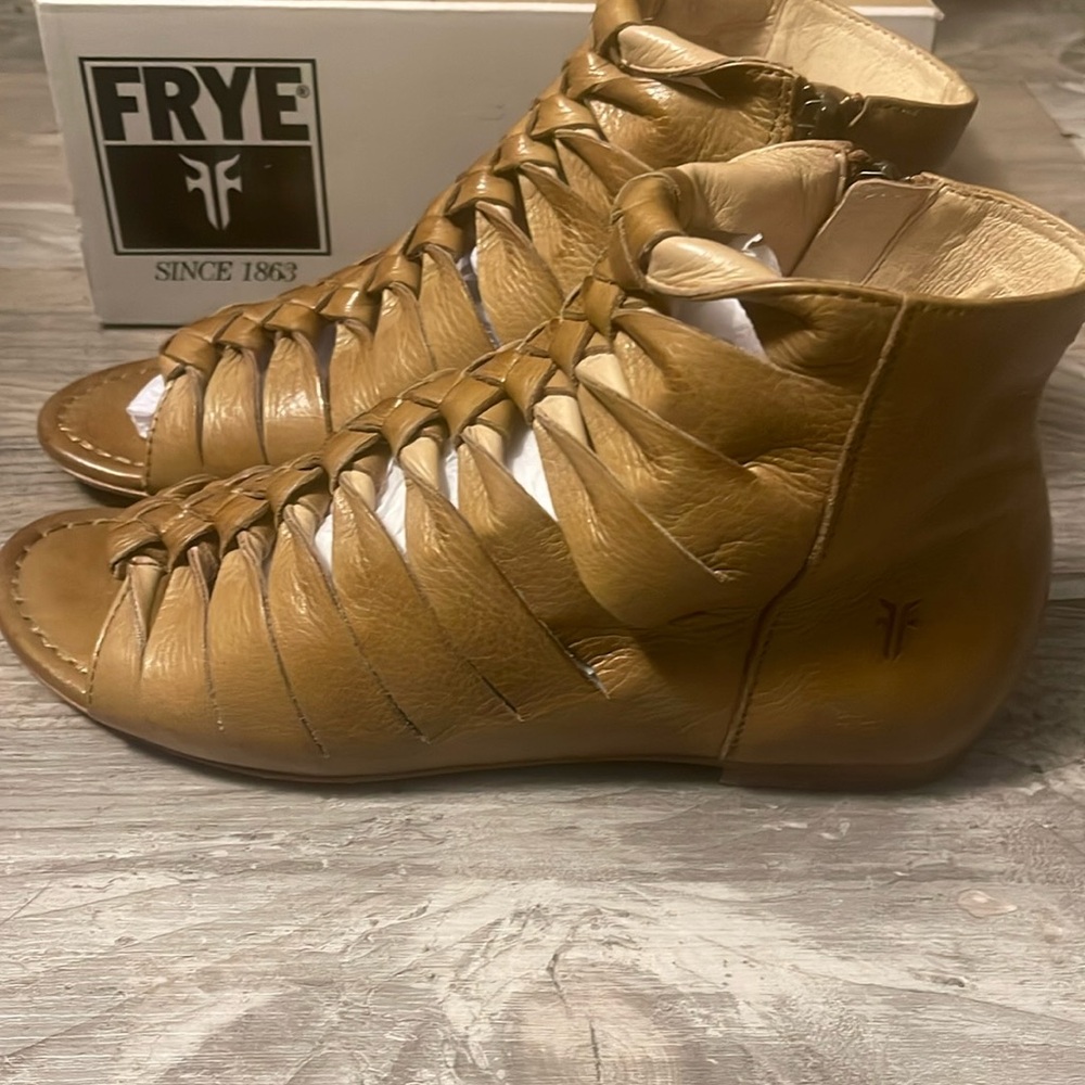 Frye Marlene Sandal